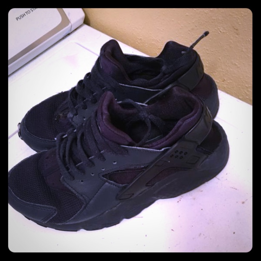 Navy blue pair of Harraches. SOLD